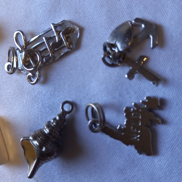 Vintage Sterling Silver Charm Lot - Picture 9 of 9
